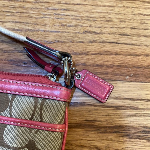 COACH Crossbody Pink Stripe adjustable Purse Bag - Picture 4 of 13